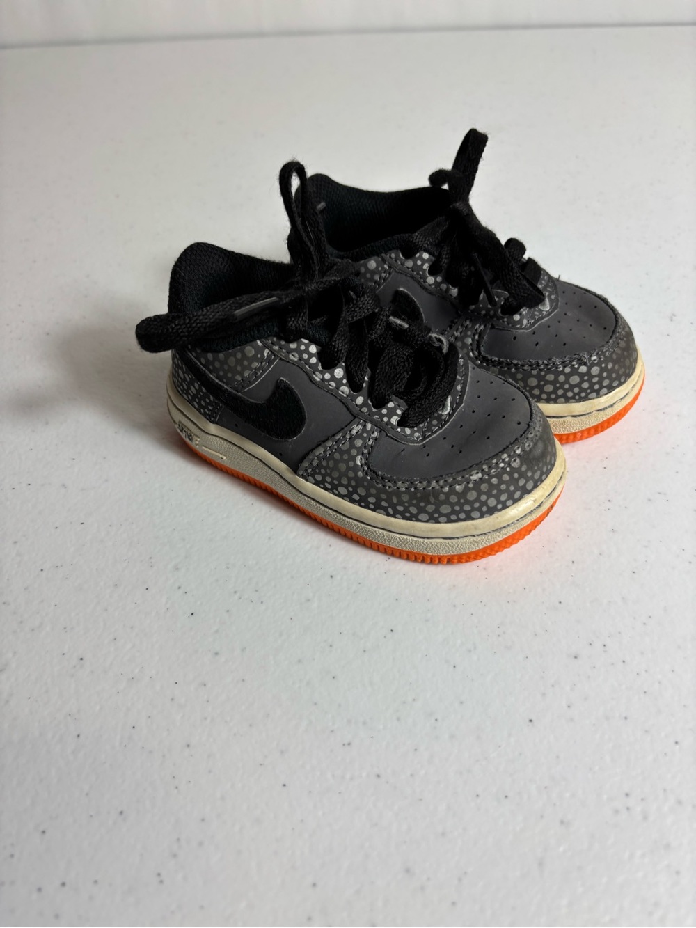 Nike Toddler Force 1 Safari sneakers infant size 5C black and orange